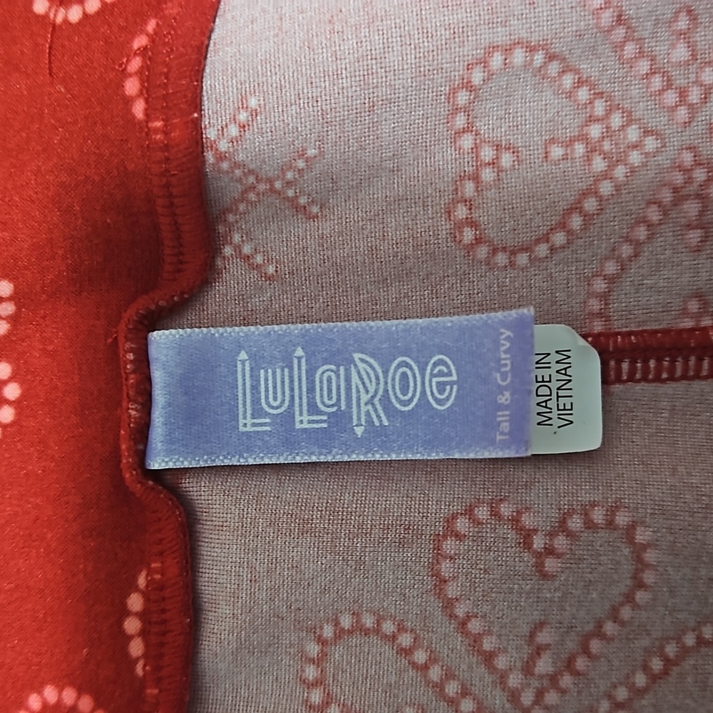 Valentine's  Day - LuLaRoe Leggings - Tall and Curvy - Picture 3 of 5